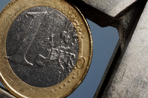 Euro Under Pressure